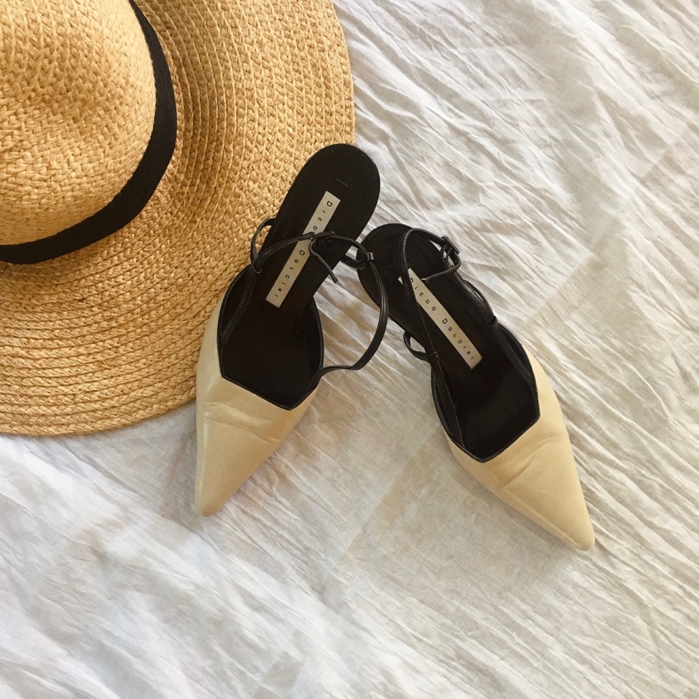 Diego Dolcini white kitten heels